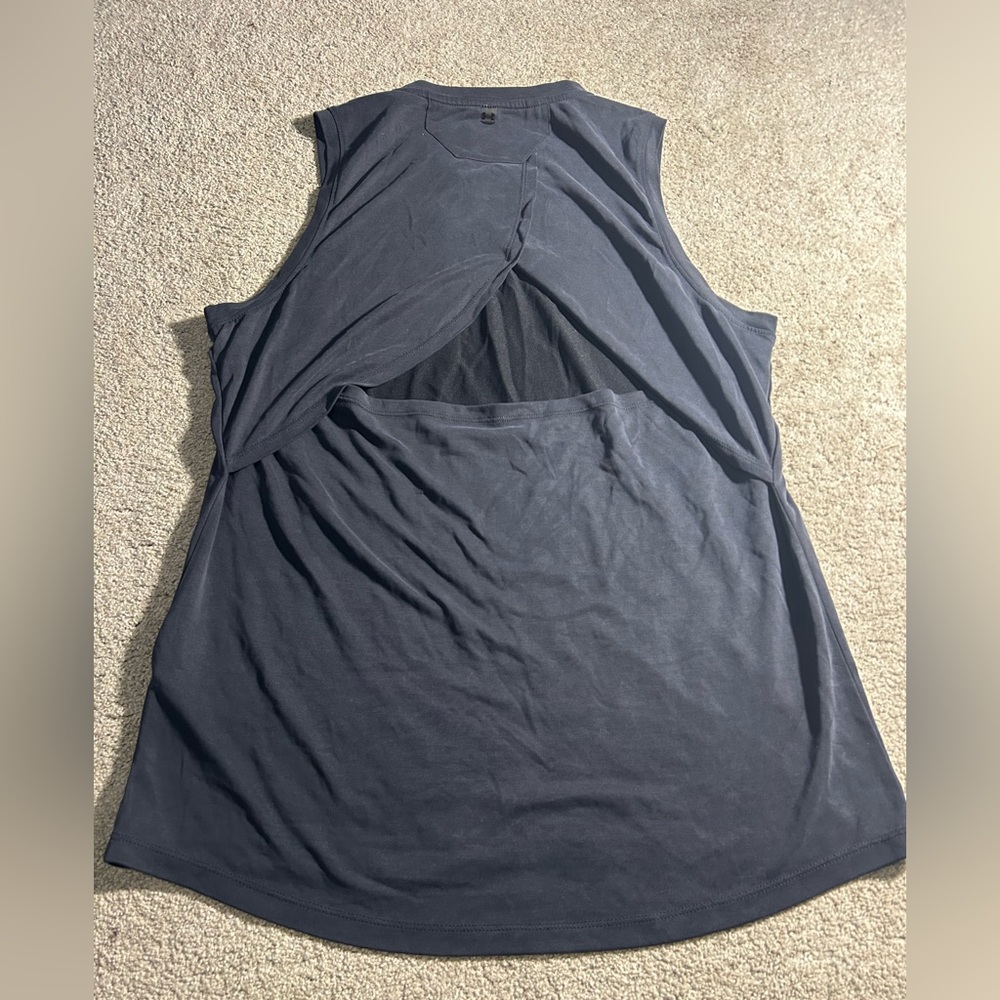 💙Under Armour Tank Top Size: large - Picture 4 of 7